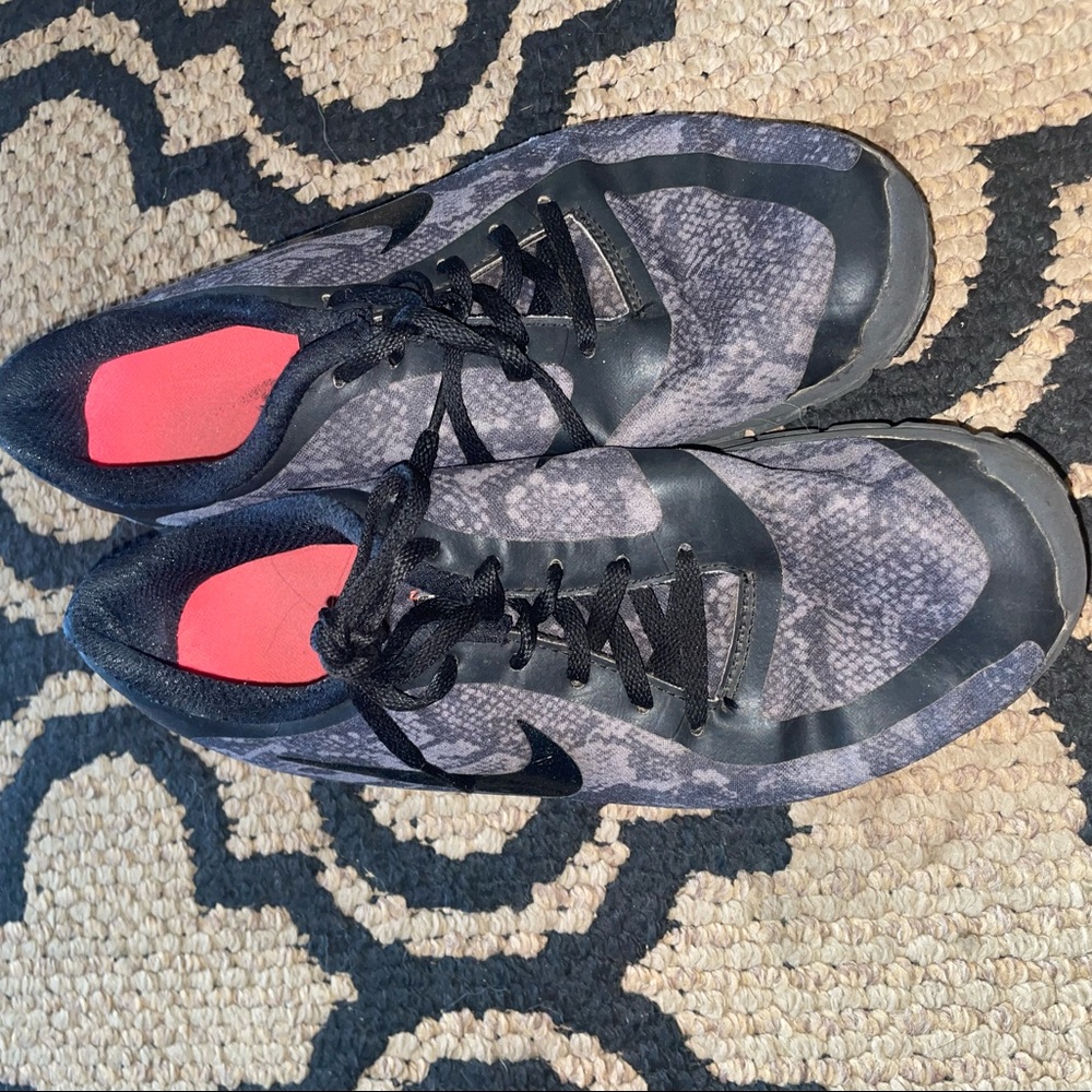 nike sneakers